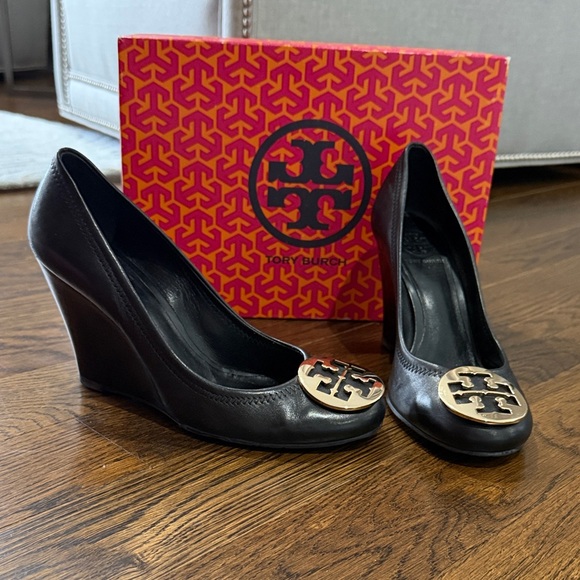 Tory Burch Shoes - Tory Burch Black Leather Wedge Pumps with Gold Logo